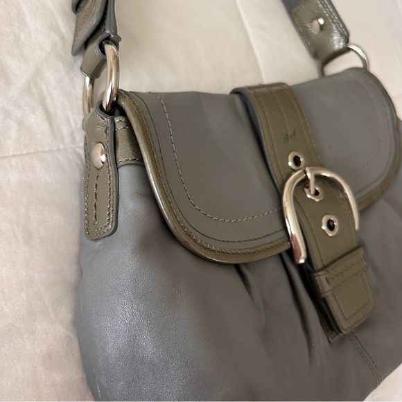 Vintage Coach F15204 Grey SoHo Shoulder Buckle Bag - Picture 5 of 13